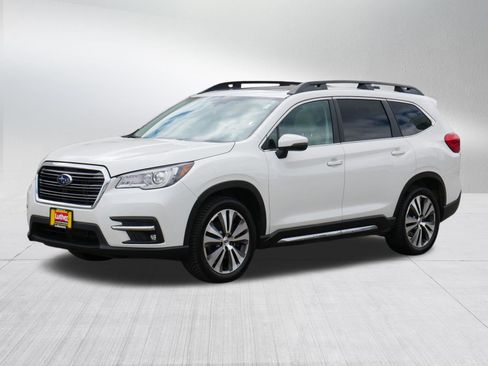 Used 2021 Subaru Ascent Limited w/ Technology Package AWD/4WD image 3