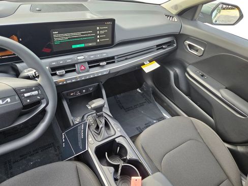 New 2026 Kia K4 FWD image 21
