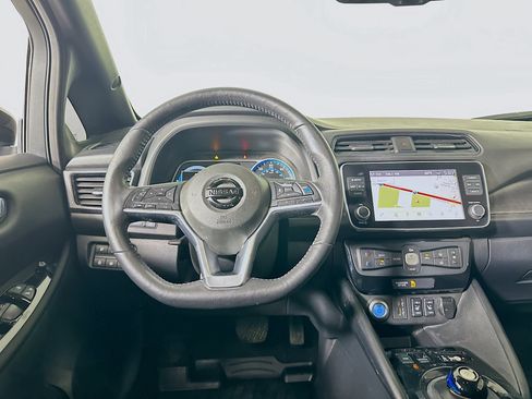 Used 2023 Nissan Leaf SV Plus image 17