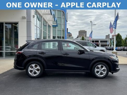 Certified 2023 Honda HR-V LX image 2