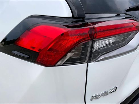 Certified 2023 Toyota RAV4 XSE AWD/4WD image 28