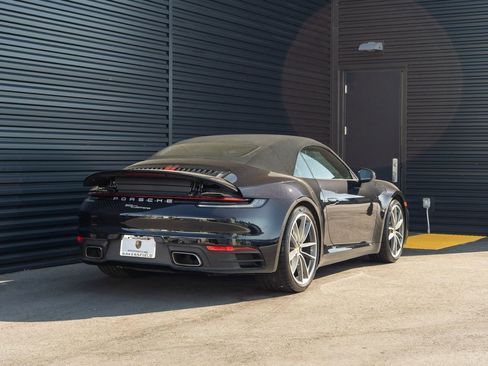 Used 2021 Porsche 911 Carrera RWD image 9