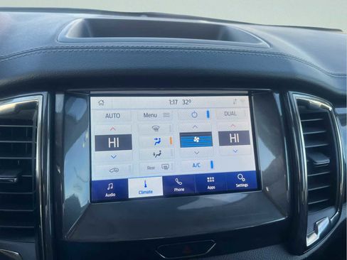 Used 2022 Ford Ranger Lariat w/ FX4 Off-Road Package image 34