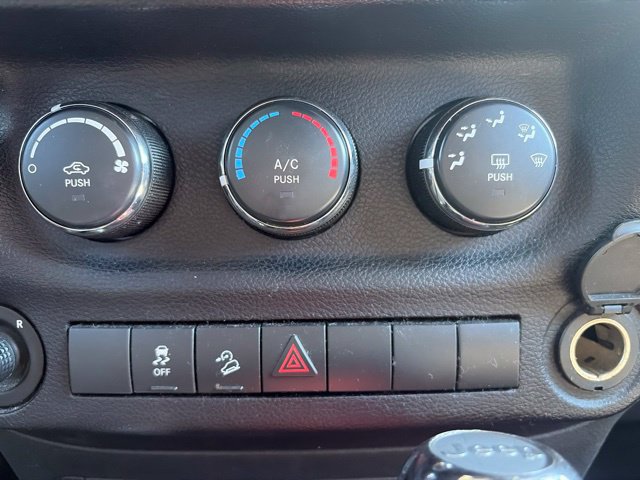 Used 2016 Jeep Wrangler Sport w/ Quick Order Package 24S AWD/4WD image 25