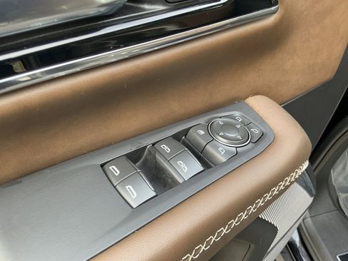 Used 2025 GMC Yukon Denali Ultimate image 19