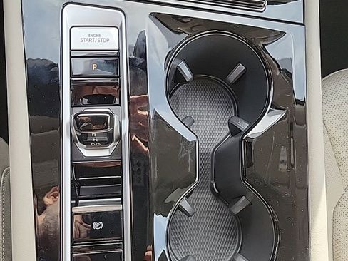 New 2026 Volkswagen Atlas SE image 35