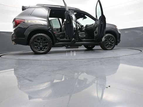 Certified 2023 Honda Passport TrailSport image 48