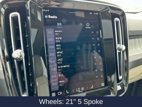 New 2025 Volvo XC40 B5 Ultra w/ Protection Package Premier image 35