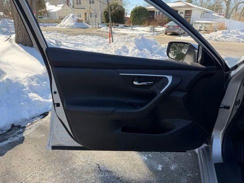 Used 2016 Nissan Altima 2.5 S w/ Power Driver Seat Package image 22