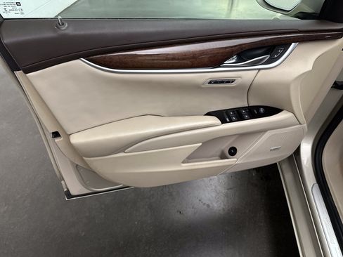Used 2013 Cadillac XTS Luxury w/ Driver Awareness Package AWD/4WD image 17