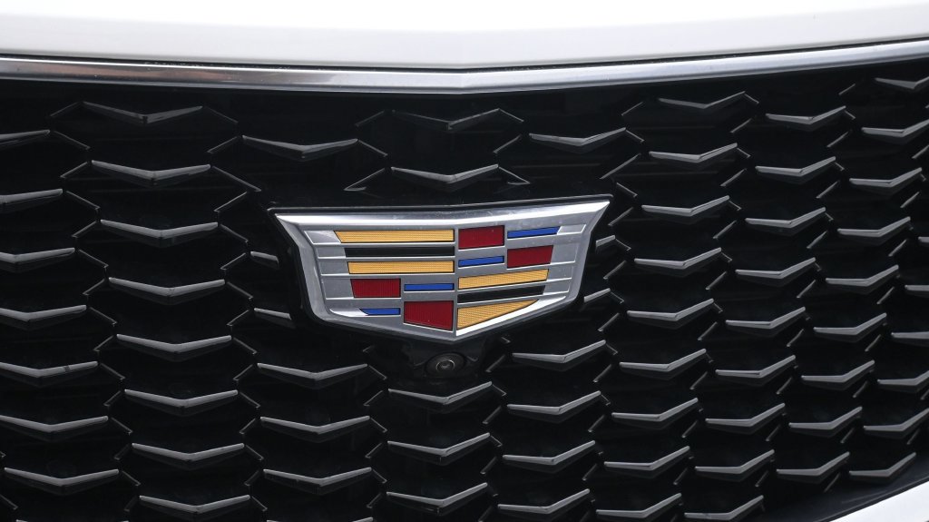 Certified 2023 Cadillac XT4 Sport FWD image 20