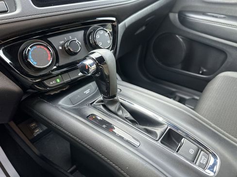 Used 2022 Honda HR-V Sport image 19