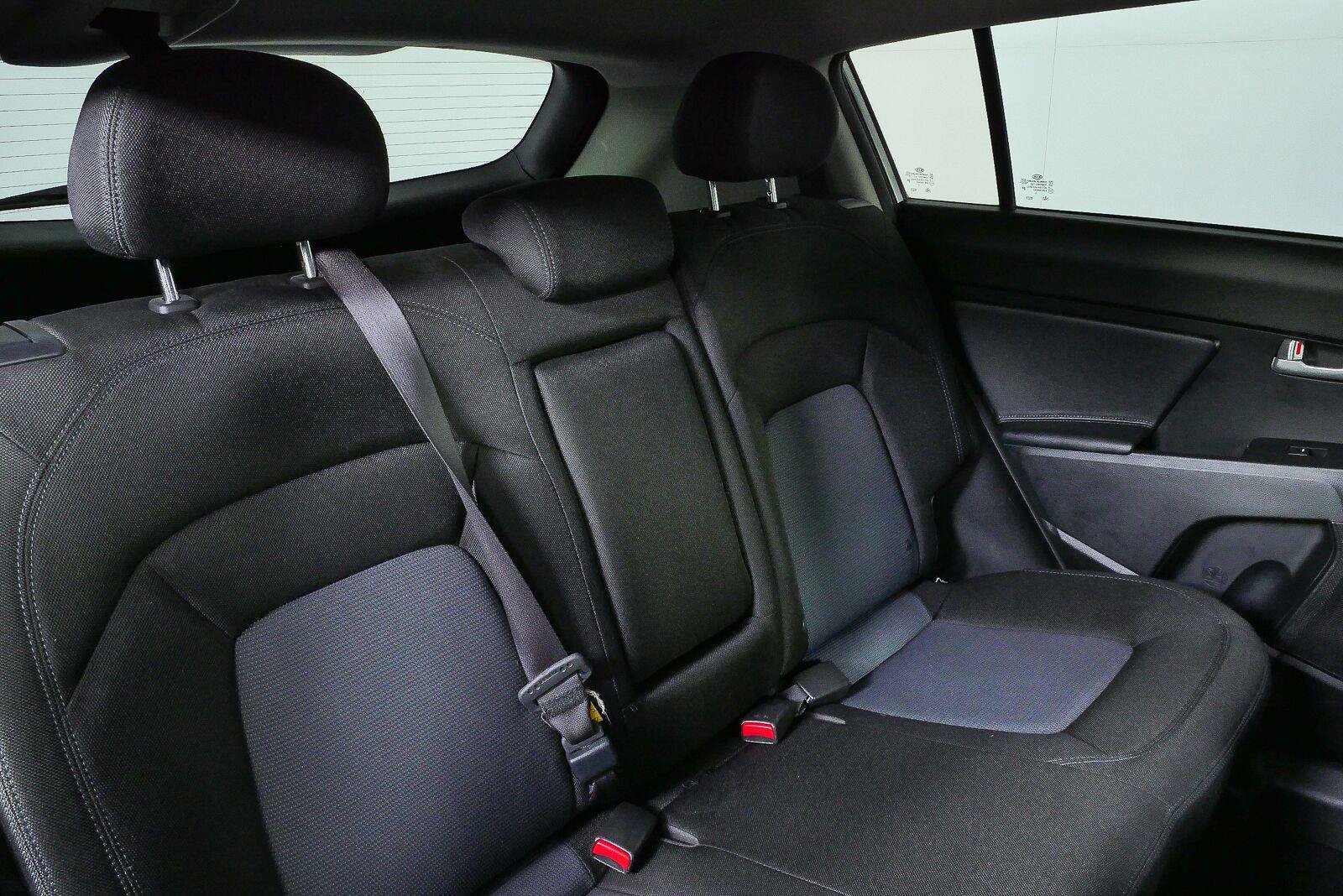 Used 2016 Kia Sportage LX FWD image 18
