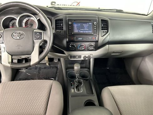 Used 2014 Toyota Tacoma PreRunner w/ Convenience Package RWD image 19