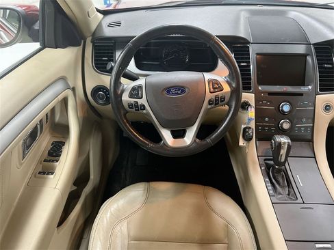 Used 2013 Ford Taurus SEL image 11