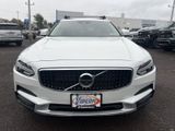 Used 2020 Volvo V90 T6 Cross Country image 2