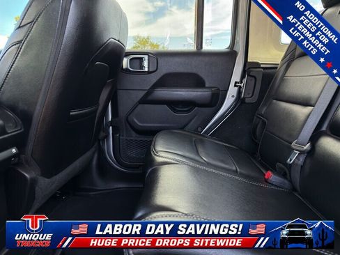 Used 2020 Jeep Wrangler Unlimited Sahara w/ LED Lighting Group AWD/4WD image 23
