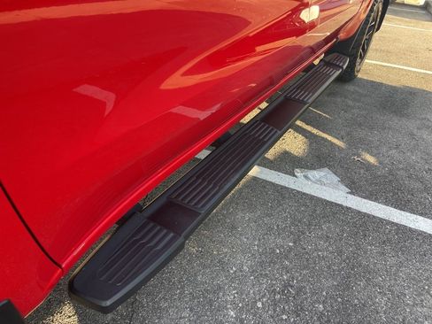 Certified 2021 Chevrolet Silverado 1500 LT Trail Boss w/ Convenience Package II image 10