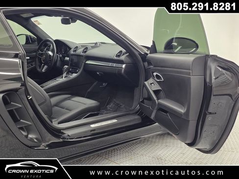 Used 2021 Porsche 718 Cayman S w/ Premium Package RWD image 11