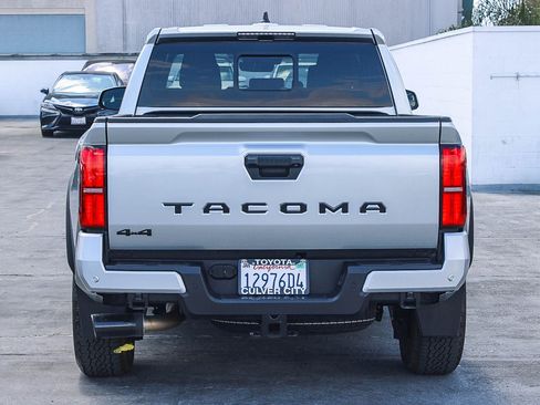 Certified 2024 Toyota Tacoma TRD Off-Road w/ TRD Off Road Upgrade Package AWD/4WD image 8