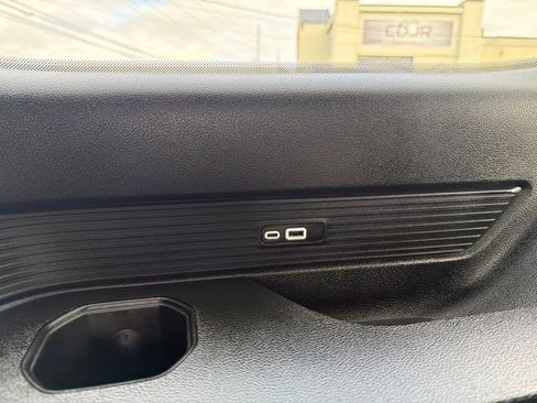 Used 2024 Jeep Wagoneer Series II w/ Flexible Seating Group AWD/4WD image 19
