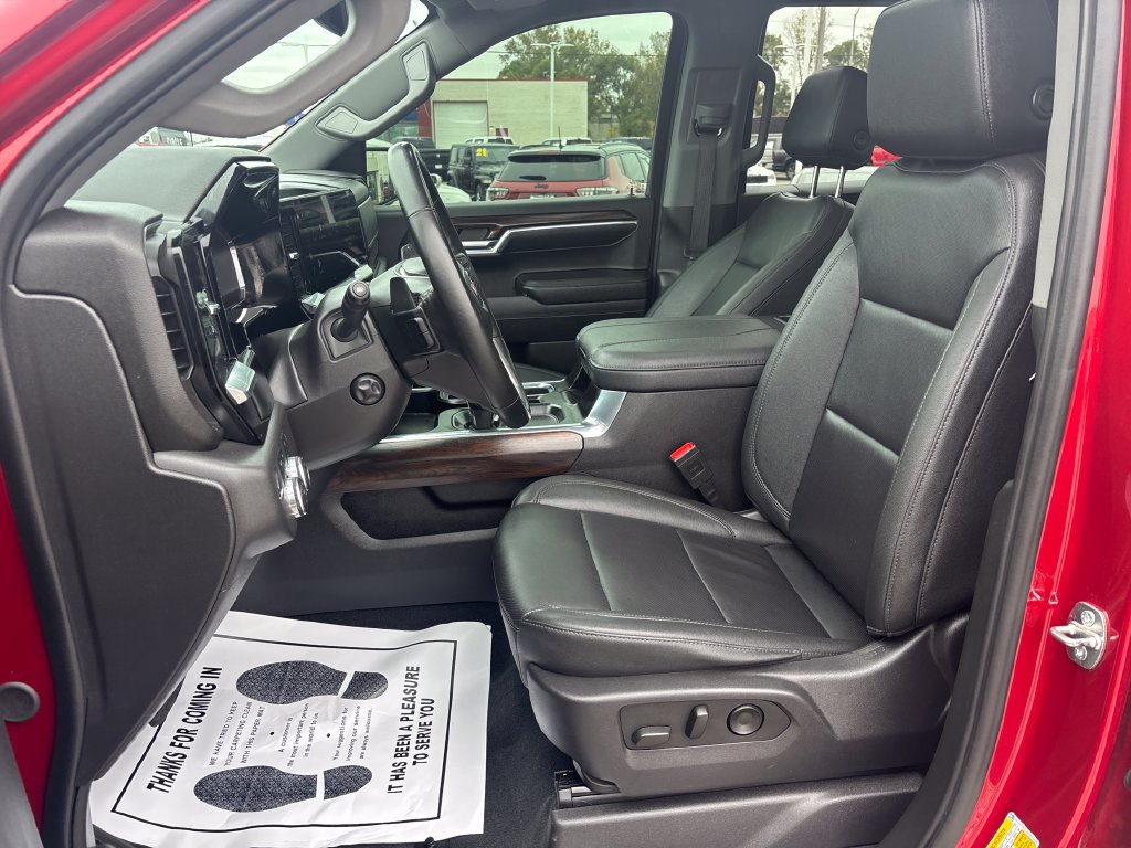 Used 2024 GMC Sierra 1500 SLT w/ SLT Premium Plus Package AWD/4WD image 14