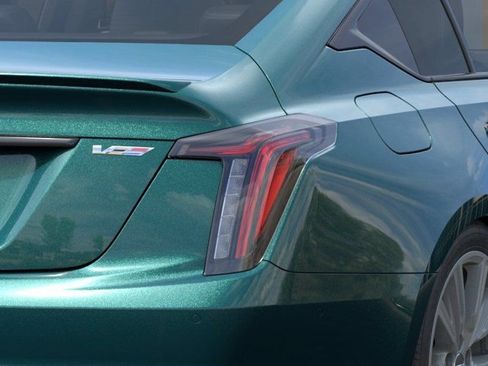 Used 2025 Cadillac CT5 V w/ Technology Package AWD/4WD image 7