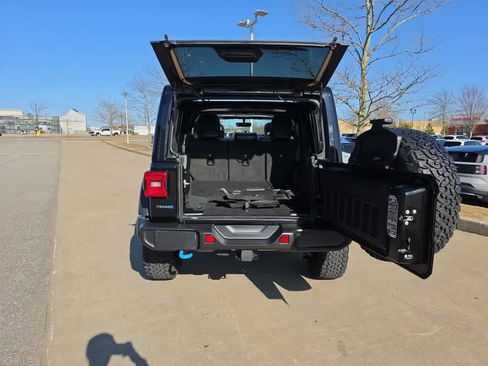 Used 2023 Jeep Wrangler Unlimited Rubicon 4xe w/ Cold Weather Group image 7