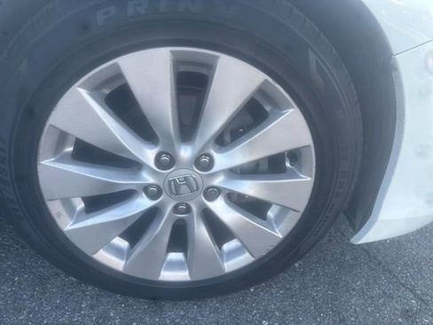 Used 2013 Honda Accord EX-L image 2