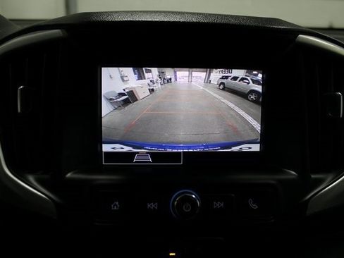 Used 2024 GMC Terrain SLE w/ Driver Convenience Package image 13