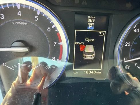 Used 2016 Toyota Highlander XLE w/ Protection Package #3 AWD/4WD image 11