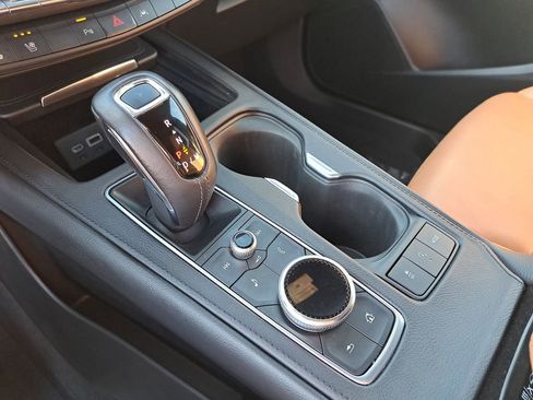 Used 2019 Cadillac XT4 Premium Luxury image 27