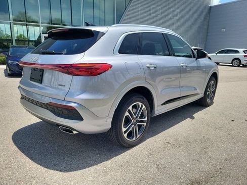 Certified 2025 Audi Q5 Premium w/ Convenience Package AWD/4WD image 7