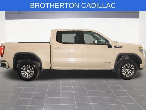 Used 2023 GMC Sierra 1500 AT4 w/ AT4 Premium Package AWD/4WD image 10