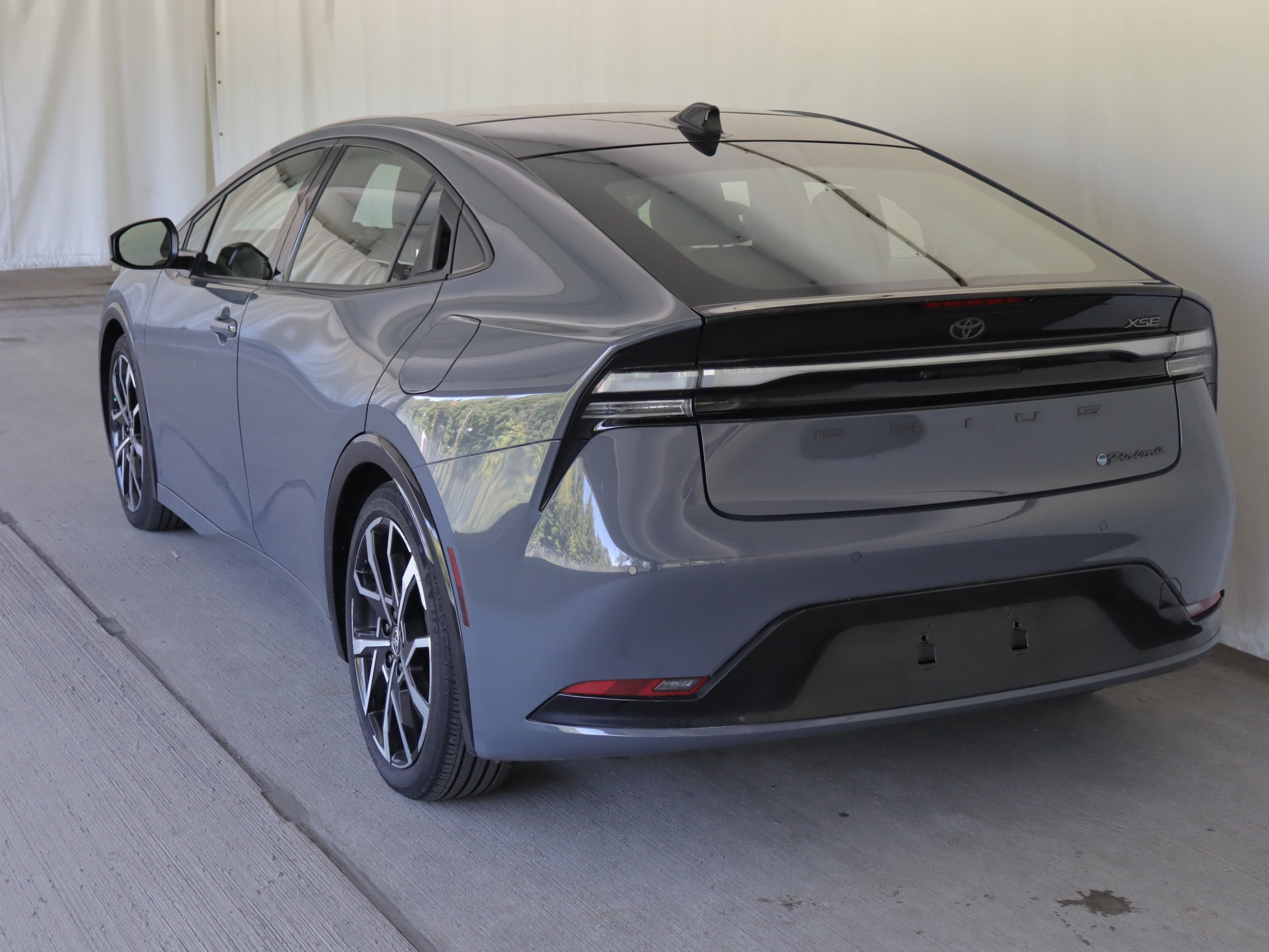 Used 2023 Toyota Prius Prime FWD image 23