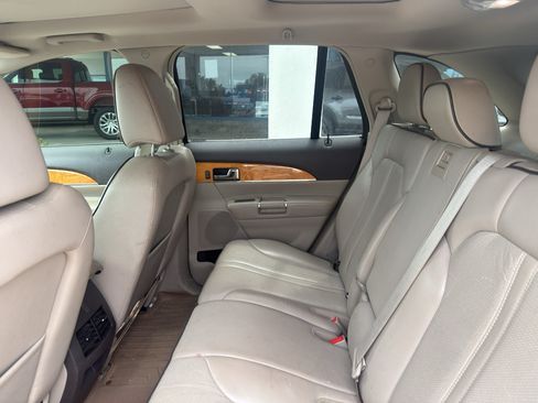 Used 2011 Lincoln MKX 2WD w/ 101A Rapid Spec Order Code image 13