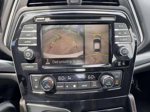 Used 2023 Nissan Maxima SR w/ Sport Mat Group FWD image 32