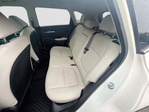 Used 2023 Kia Seltos SX image 18