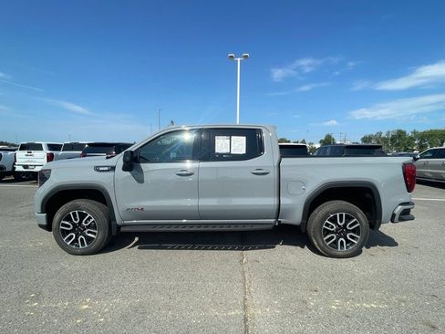 Used 2025 GMC Sierra 1500 AT4 w/ AT4 Premium Package AWD/4WD image 13