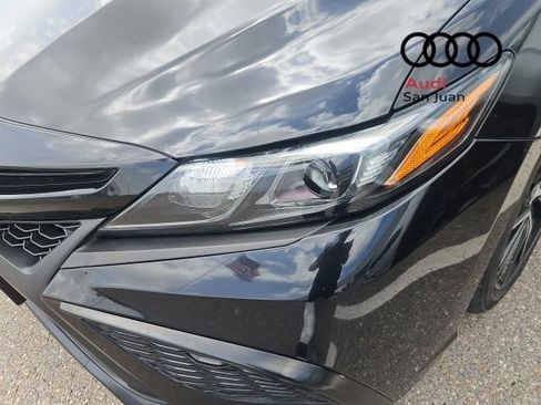 Used 2021 Toyota Camry SE FWD image 4