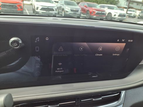 Used 2025 Buick Envista Sport Touring w/ Convenience I Package image 3