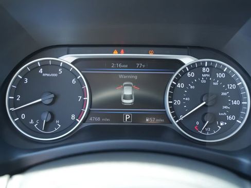 Used 2025 Nissan Sentra SR FWD image 30