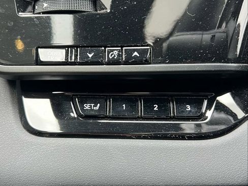 Used 2025 Lexus RX 350h w/ Convenience Package image 13