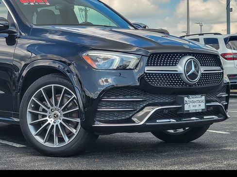 Used 2021 Mercedes-Benz GLE 450 4MATIC image 3