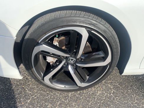 Used 2022 Honda Accord Sport image 11