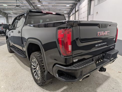 Used 2022 GMC Sierra 1500 AT4 AWD/4WD image 4