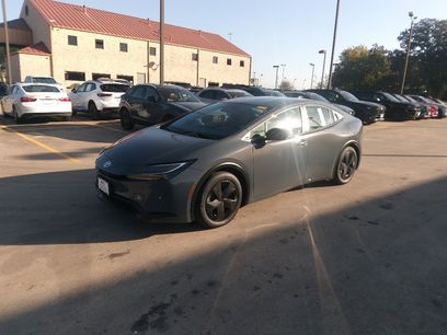 Used 2025 Toyota Prius LE