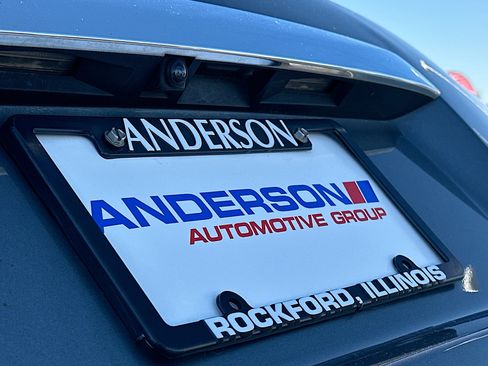 Used 2018 Nissan Pathfinder Platinum image 14