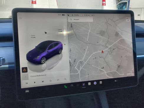 Used 2023 Tesla Model Y Long Range image 14