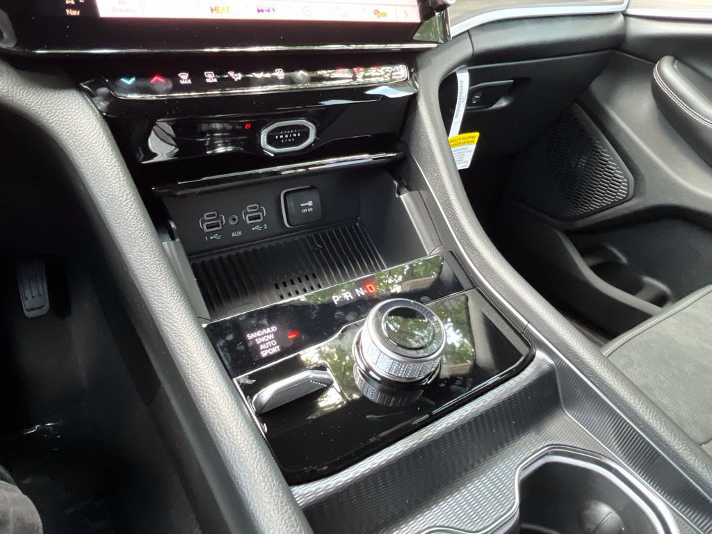 New 2026 Jeep Grand Cherokee 4WD image 30